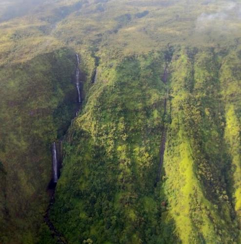 Maui Helicopter Tour - Waterfall View