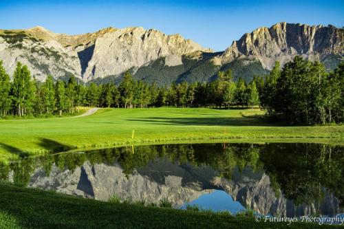 Things to do in Banff Canada - Kananaskis Ranch Golf